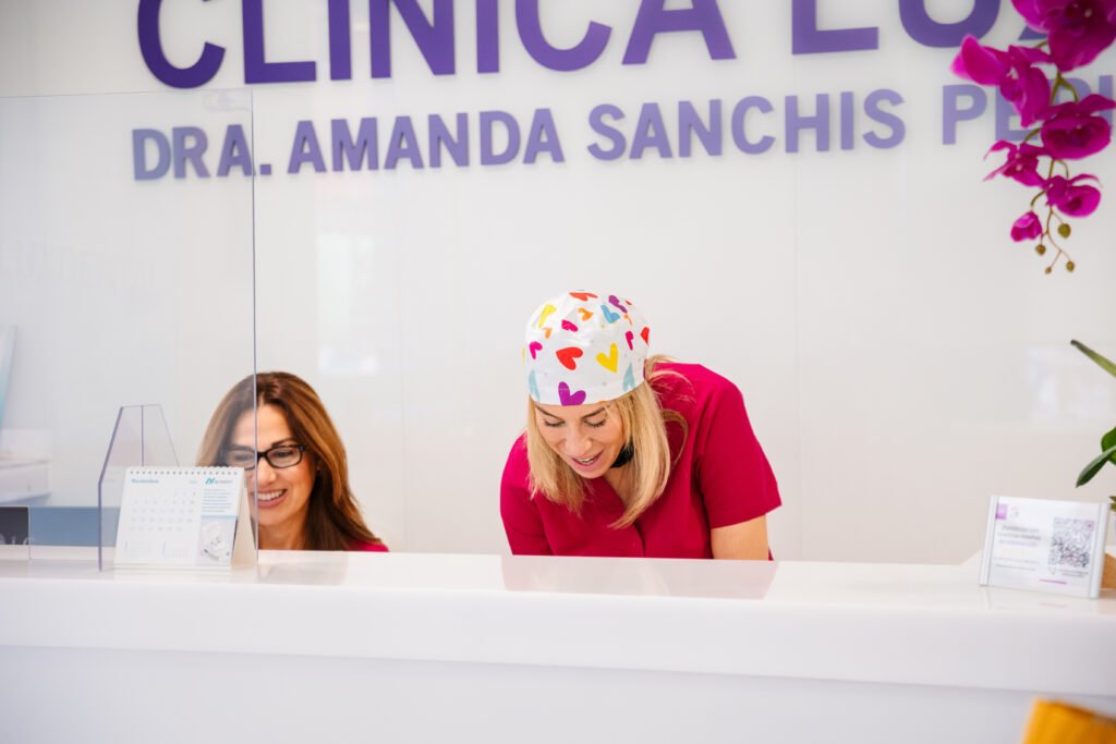 Tratamiento de implantes dentales premium de circonio en Clínica Lux Valencia